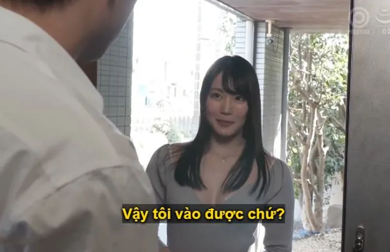 Người anh trai giàu có bị cô em gái xinh đẹp nhà bên cạnh, mới dọn về cùng chồng, dụ dỗ quan hệ tình dục.